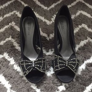 New! Black Bow Heels!